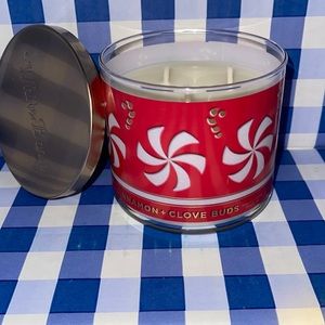 Bath and Body Works Cinnamon Clove Buds 3-Wick Candle